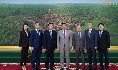 柬埔寨首相洪瑪奈會見金茂源環(huán)保集團(tuán)董事會主席張梁洪，展望中柬綠色產(chǎn)業(yè)合作